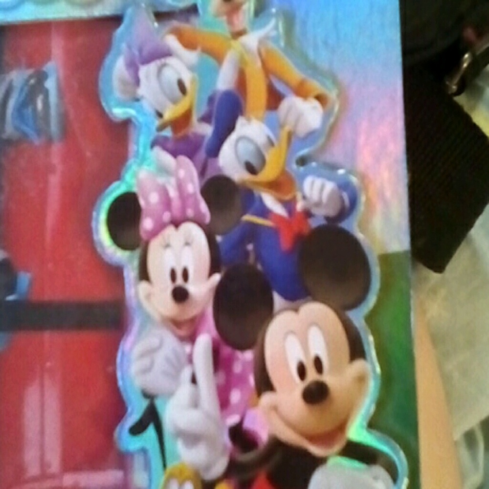 Meet your Posher, Dee